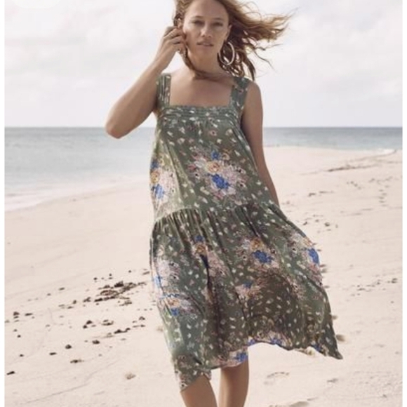 Auguste The Label Dresses & Skirts - AUGUSTE THE LABEL OLIVE FLORAL MIDI DRESS, SLEEVELESS, BACK BOTTON OPEN SIZE 2
